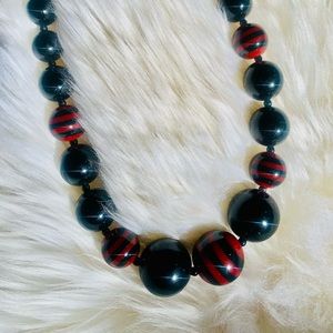 Millennium, Y2K early 2000‘s necklace from Hot Topic. Red and black beads 17”